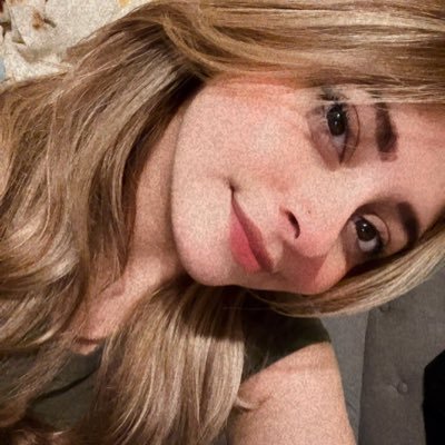 someduckingirl's profile picture. I’m both the killer & the final girl • horror enthusiast.