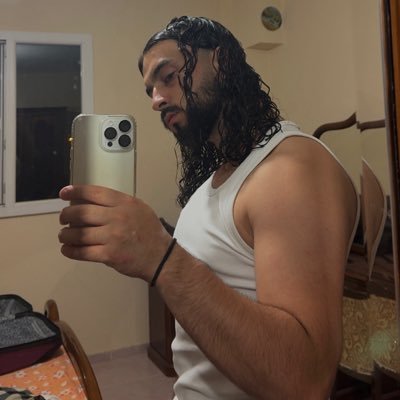 aynmelik's profile picture. 