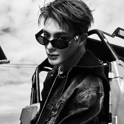 Jenolzi's profile picture. Captain of Iron Dusks, 이제노.