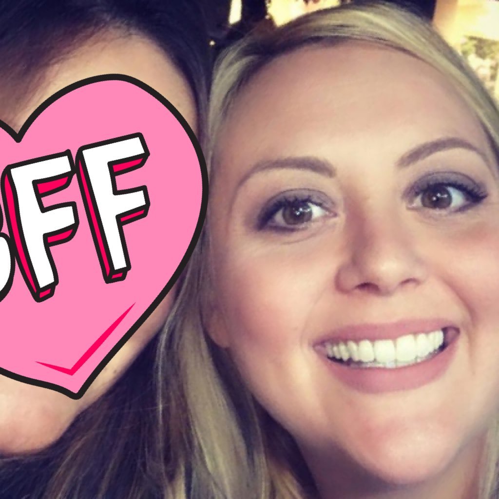 DonnaIsabellaa's profile picture. PoetA dialettale con sindrome di Tourette. Appassionata di complotti e talent scout nel scovare il disagio. novax, no piddi, no Europa, no dm