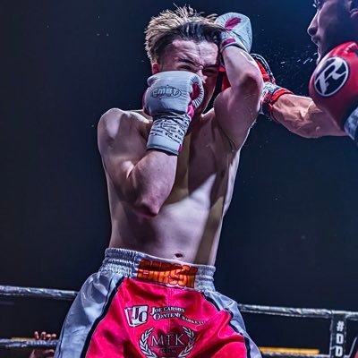 TheJoeCarson's profile picture. Without fail, every time I look In the mirror I end up thinking ‘Wow You Really Are The Man.’