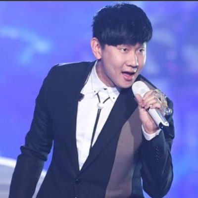 JJLin712's profile picture. 