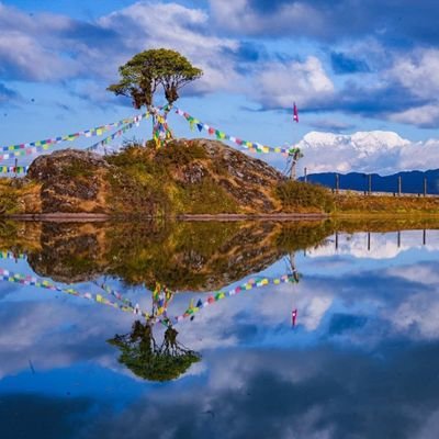 SalikBhandari's profile picture. खाली पाना,एक काल्पनिक #कलाकार
🇳🇵https://t.co/IwsnzF6VGa 
🇳🇵https://t.co/8HXhQtjvzW