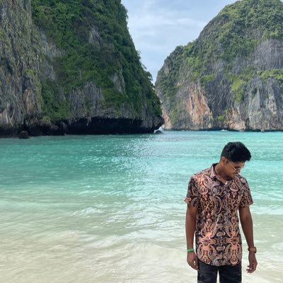 ItsmeKrishi's profile picture. #பாரதம் 🇮🇳 / #Film(er) / #Engineering / #MBA / @BluemenPictures / #RSS Member / #BJP Since 2019 #Thanjavur East Union, IT & Social Media Wing President.