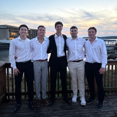 edge_ritter's profile picture. Finance Undergraduate at University of Kansas / Huge @ChicagoBears @Cubs Fan