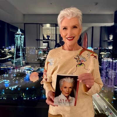 dion_jarm's profile picture. Author of A Woman Makes A Plan, now in 32 languages & 100+ countries📖 Doctor of Dietetics👩‍🎓 Supermodel😉💃 ItsGreatToBe77