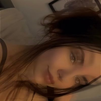 LyssaMontana's profile picture. Made you look 🤓