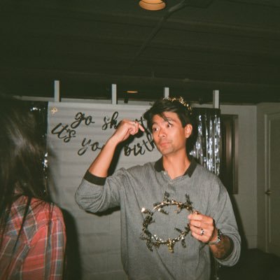 mvrbles's profile picture. cryin’ in the club with my stick