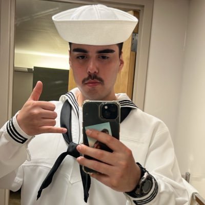 ItsDavid23TV's profile picture. 23 | Content creator 🎮 | Editor 🖥️ | 20k+ on YouTube | Sailor ⚓️ | Business Inquiries : itsdavid23tv@gmail.com