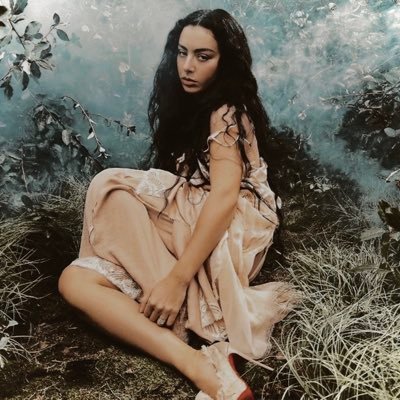 qu33rfae's profile picture. # ARALIA ! fix ur hearts or d!e 🩹  @lostfiles002