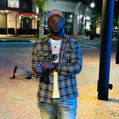 Mugga220_'s profile picture. The Helping One Family Feed All Collective.