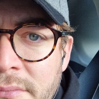 leonardoro_'s profile picture. building (and breaking) things. software. games. etc.