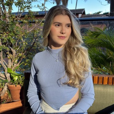 Vivienn80347067's profile picture. 