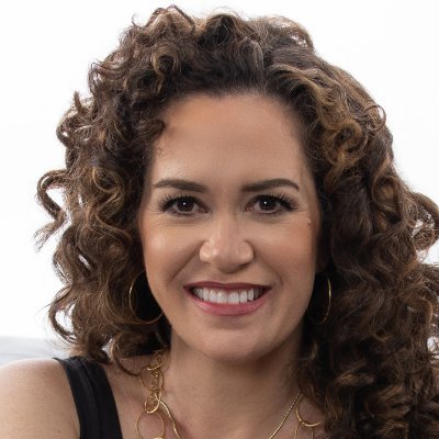 AustinKiele's profile picture. Lawyer Coach | Wealth Advocate. Empowering lawyers to thrive in law and life.
👇 1:1 support, group mentoring, free guide 💖✨