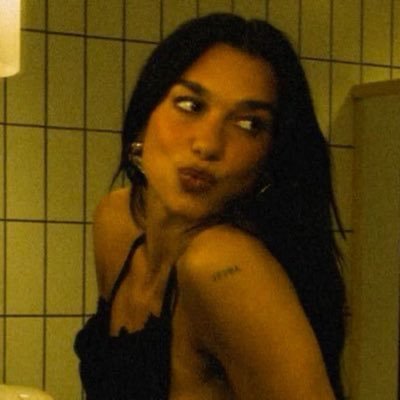 luvlipa_'s profile picture. future nostalgia, track 🎱: love again