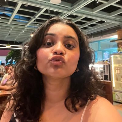 strawbrysandcig's profile picture. https://t.co/VIva9GA1x5