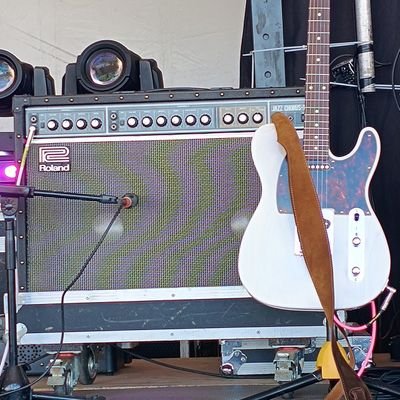 Felipe_sigure's profile picture. Alternative account @felipe__lts

here I follow bands