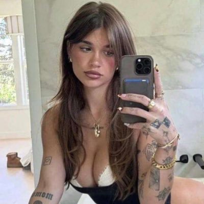 elegantmamiii's profile picture. pienso en tu mirá