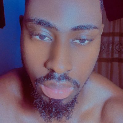 Habibi_Ameer's profile picture. 🇬🇳 🇳🇬 Aura Designer| Microbiologist 🔬🧫| Writer ✍🏼 | Lifestyle| Fitness| starting afresh since old account was hacked