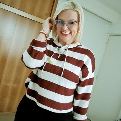 NathaOfficial_'s profile picture. Comunicadora Social y Periodista en proceso. 
Periodista deportiva en formación. //

Contacto: natisapaes91@hotmail.com