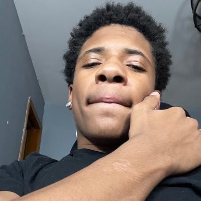 benchboyzay's profile picture. 