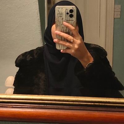 haneefa_noor's profile picture. 