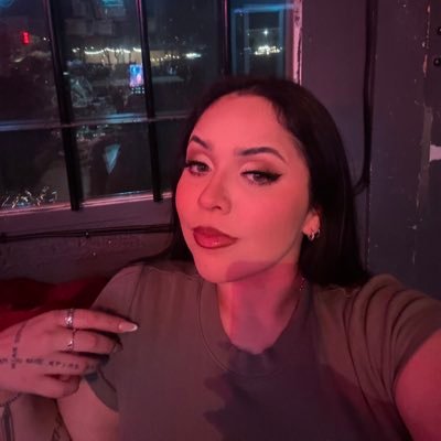 brirenee12's profile picture. 