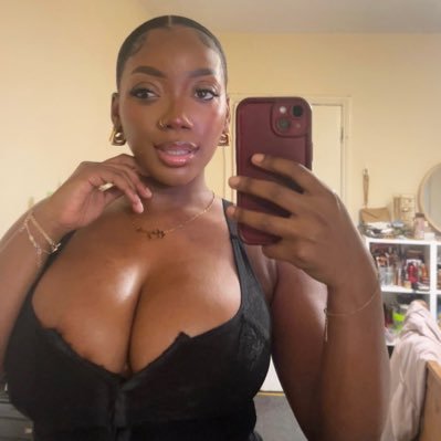 ShanolGray's profile picture. 28/🇯🇲