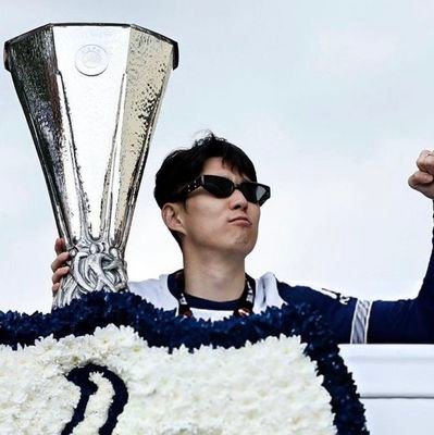 kr1sleyyy's profile picture. Football Player
🇫🇷🇲🇶
                                                 Toulouse FC & Tottenham🫀