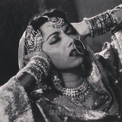 TAYneeya's profile picture. she/her • 21 • gaylors and minors dni•