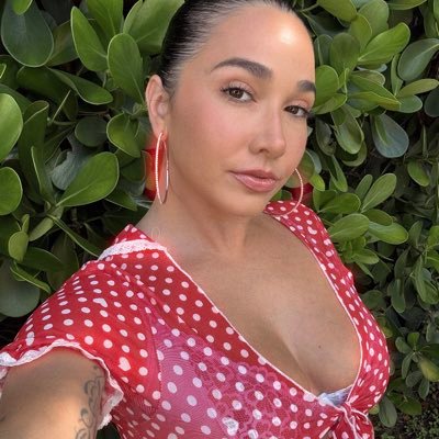 Tiffanypaul24's profile picture. i never take anyone for granted especially the one who put trust on me 😍