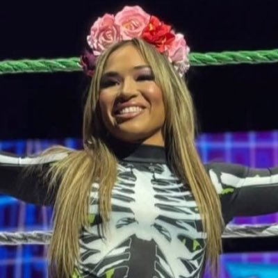 TalkBodyToMe's profile picture. parody of @lolavicewwe