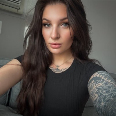 CarynnMcculley's profile picture. college girl 😋