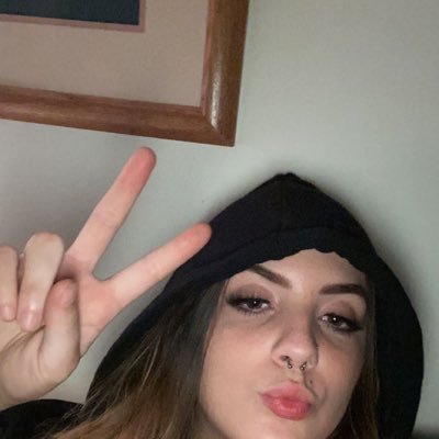 jessic28345's profile picture. 