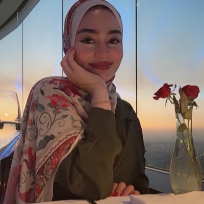 _OmniaVerse's profile picture. Dentist | Teaching Assistant 🫡♥️