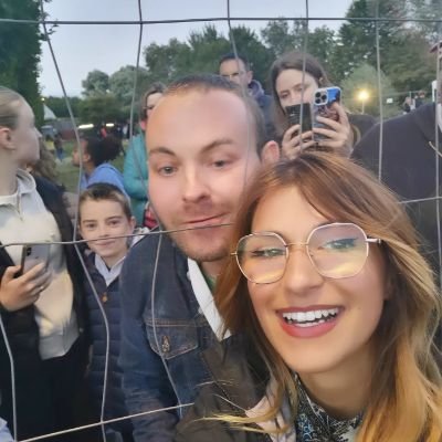 Topher800's profile picture. Passionné de football et de musique, toujours en quête de sa Mustang 🏎️🎶 | Observateur attentif de la société et de la politique | Partageur de moments de vie