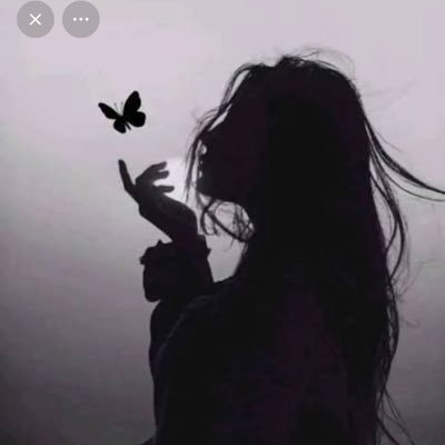 15iv__'s profile picture. في شموخي تفتخر كلمة شموخ وفي حظوري أكسر رقاب العدووأفتخـــر لا قلــت أنا بنت الشيوخ من نسل شيخً رقى بأعلا نســب 🦋❌اعلانات/سياسه ❌لاتبادل❌ #بني_هاشم#الأشراف😎