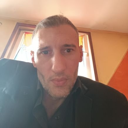 IvanFesis8458's profile picture. Kvalitetno kradem Bogu dane ..... veliki emotivac i predobar covek sto se danas baš i ne ceni.