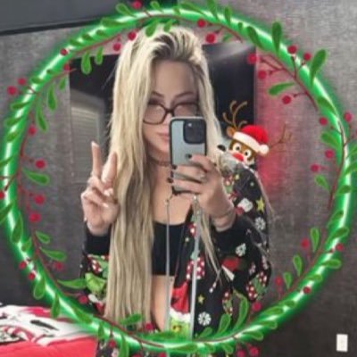 LIVINGPUNK_'s profile picture. 💍 @DeeLIVeredd 💍 | Multi Stan Account 💚| PUNKERS IS CHAMP!!🫶🏻🫶🏻