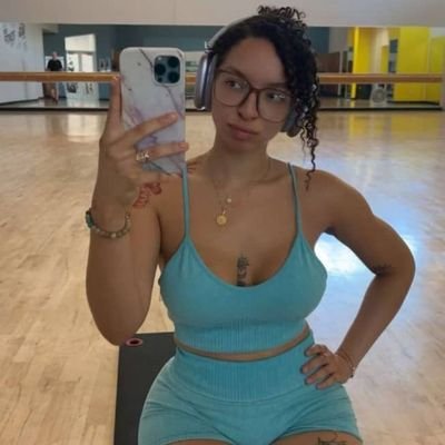 MCzop82953's profile picture. God first