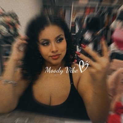 ZunigaKaterin's profile picture. 6•18•2022 💛🤍