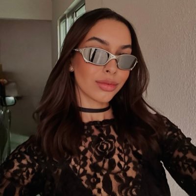 AbsdaAna's profile picture. o que é raso não interessa, só beijin na testa