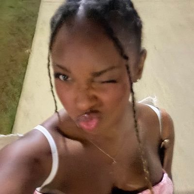 andreaonIine's profile picture. well… here we go again!