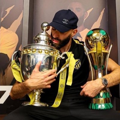 temooritti's profile picture. #الاتحاد ' #مانشيستر_يونايتد 🖤🖤
