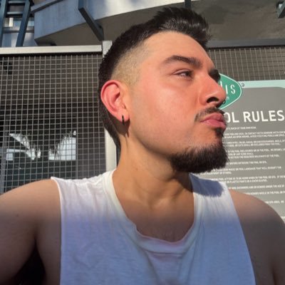 adrianlzr0's profile picture. Partnered, gay stuff, tech , video games, music