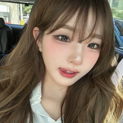 aechanbluu's profile picture. ᶻ 𝗓 𐰁