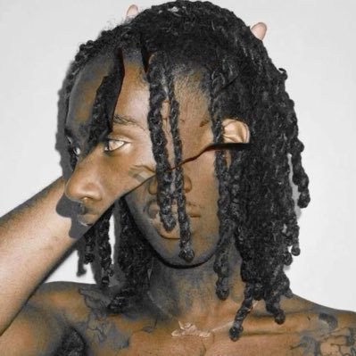 thexxxxp's profile picture. welcome to my wall 😏