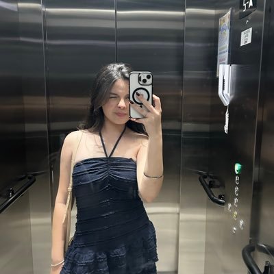 lalabbragaa's profile picture. uma tomaçao de cu sem fim