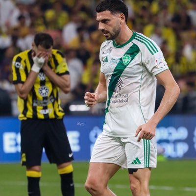 AlahliElite's profile picture. الاهلي وكاواساكي خط احمر 💚🤍💙🖤