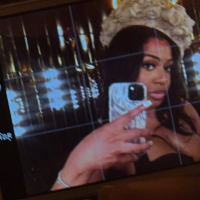 whitneyesi_'s profile picture. dreamgrly 𝜗𝜚